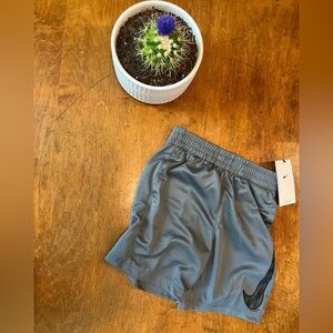 Nike Boys Athletic Shorts in Charcoal